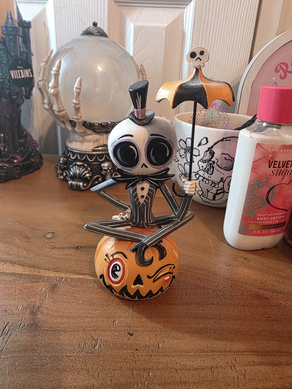 Nightmare Before Christmas MISS Mindy Figure